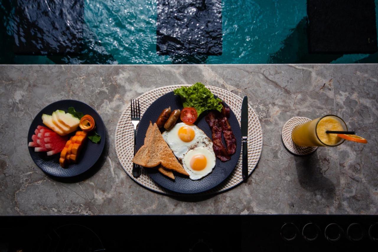 Kusuma Living And Villa Seminyak Buitenkant foto