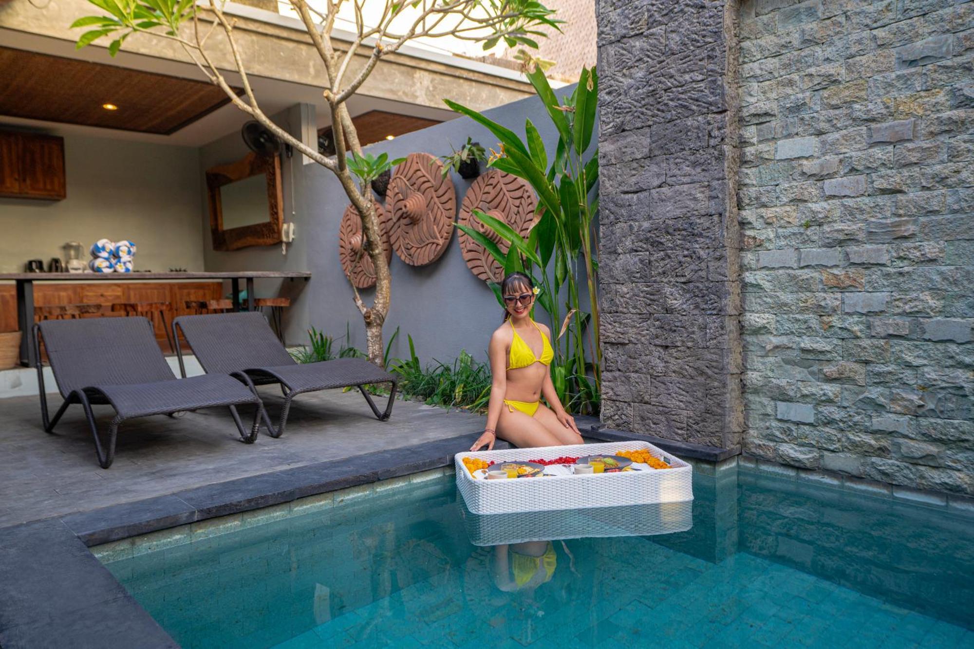 Kusuma Living And Villa Seminyak Buitenkant foto