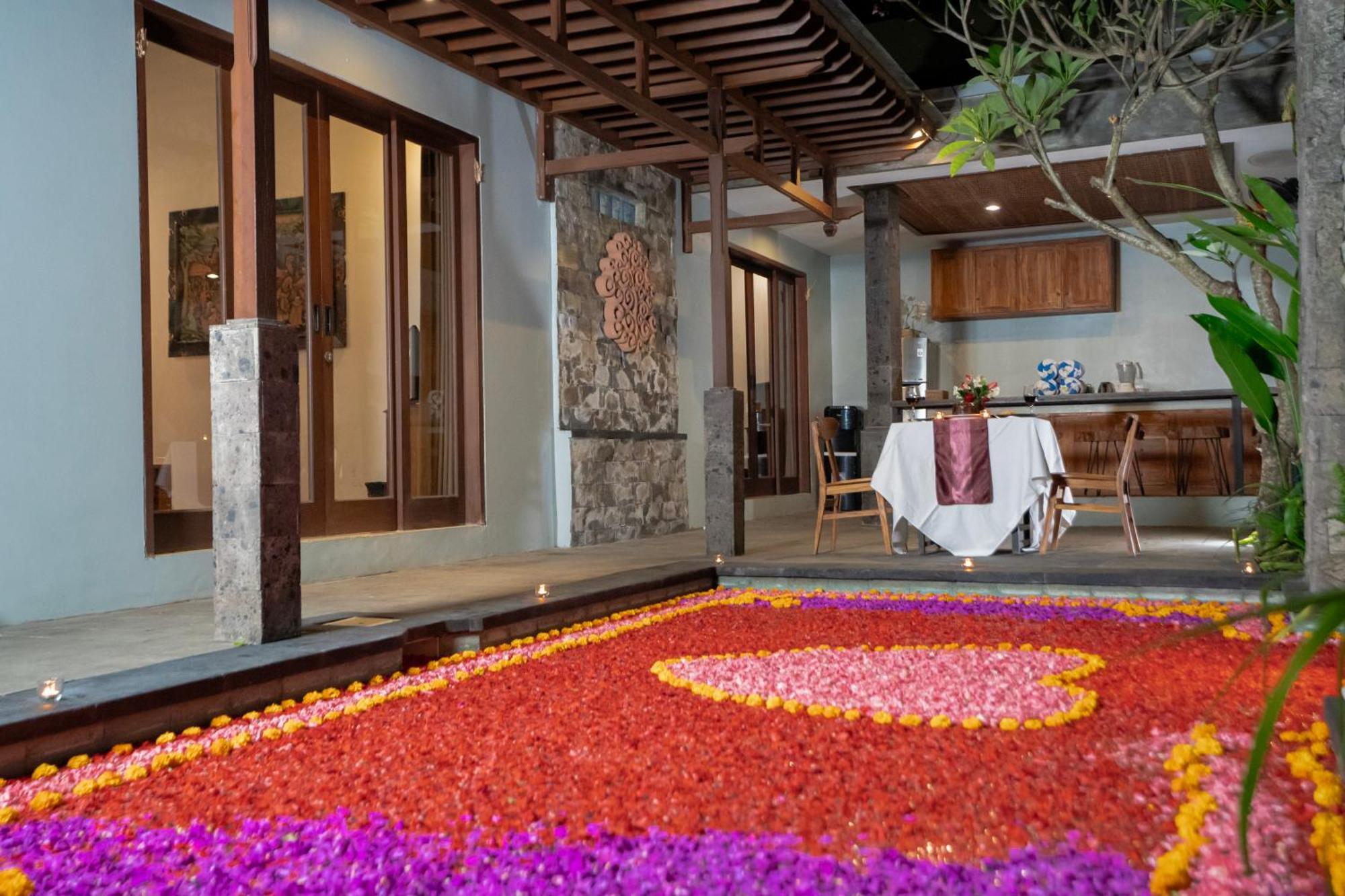 Kusuma Living And Villa Seminyak Buitenkant foto