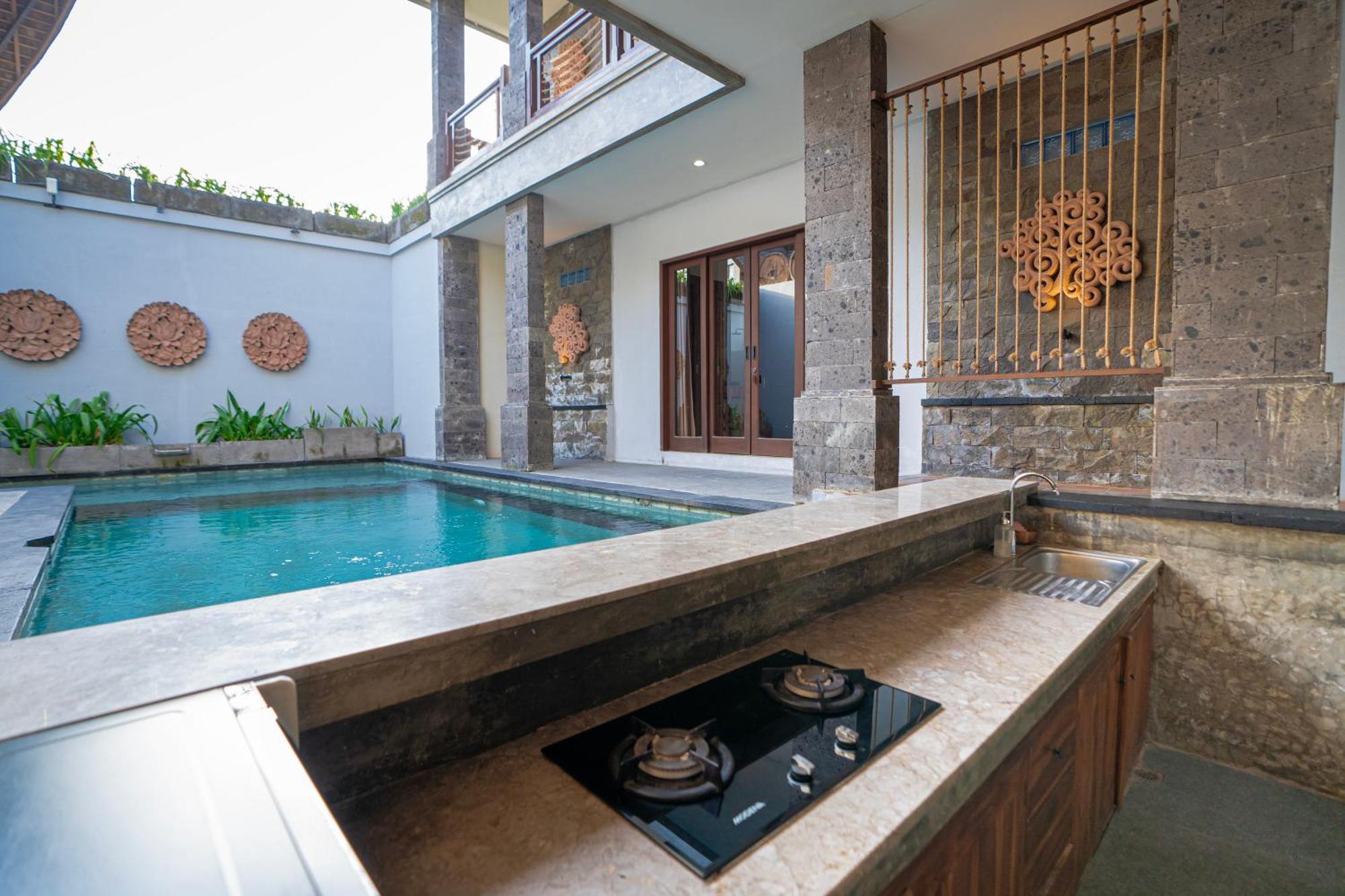 Kusuma Living And Villa Seminyak Buitenkant foto