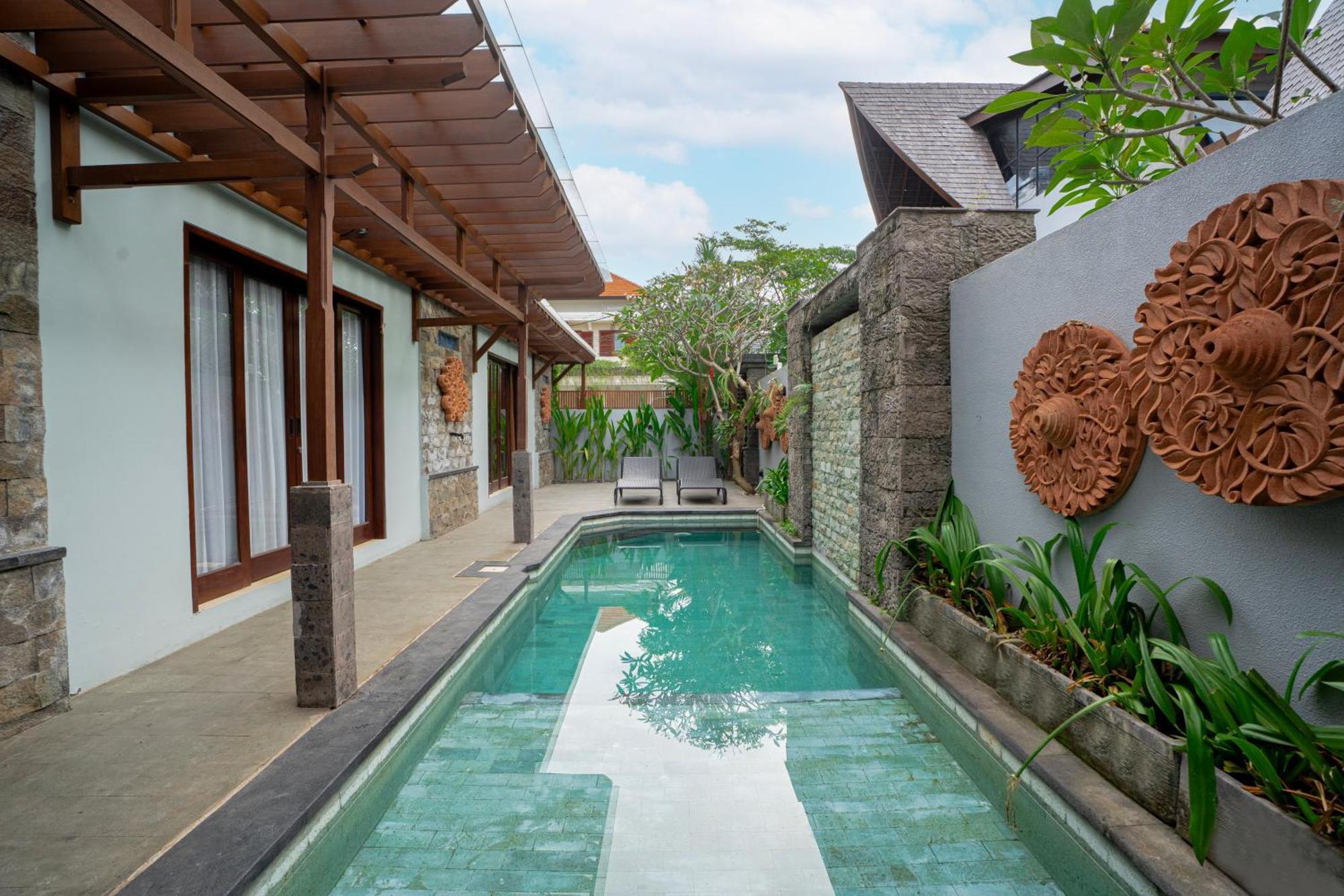 Kusuma Living And Villa Seminyak Buitenkant foto